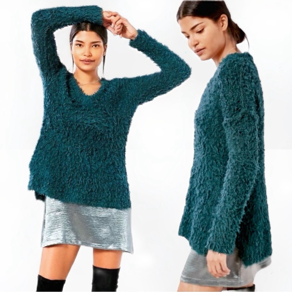 Urban Outfitters Oversized Kimchi Blue Green Teddy
